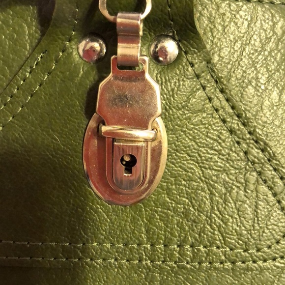 Olive Green Leather Shoulder Bag - Picture 6 of 9